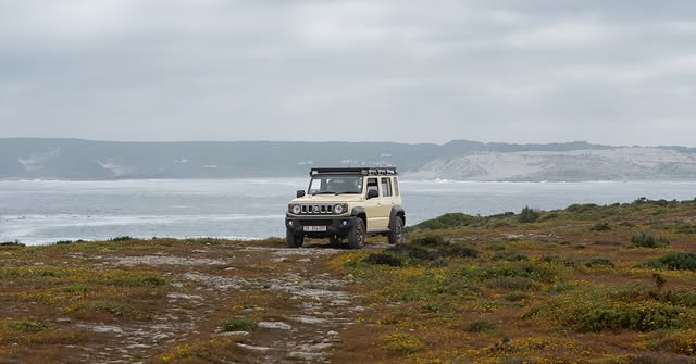 Suzuki Jimny build by @buffel_overland
