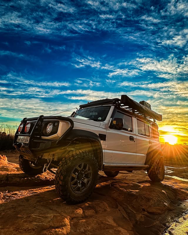 Suzuki Jimny build by @lostoost