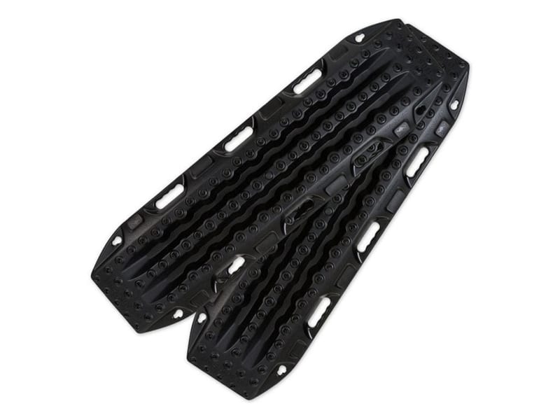 Pair of black MAXTRAX MKII recovery boards
